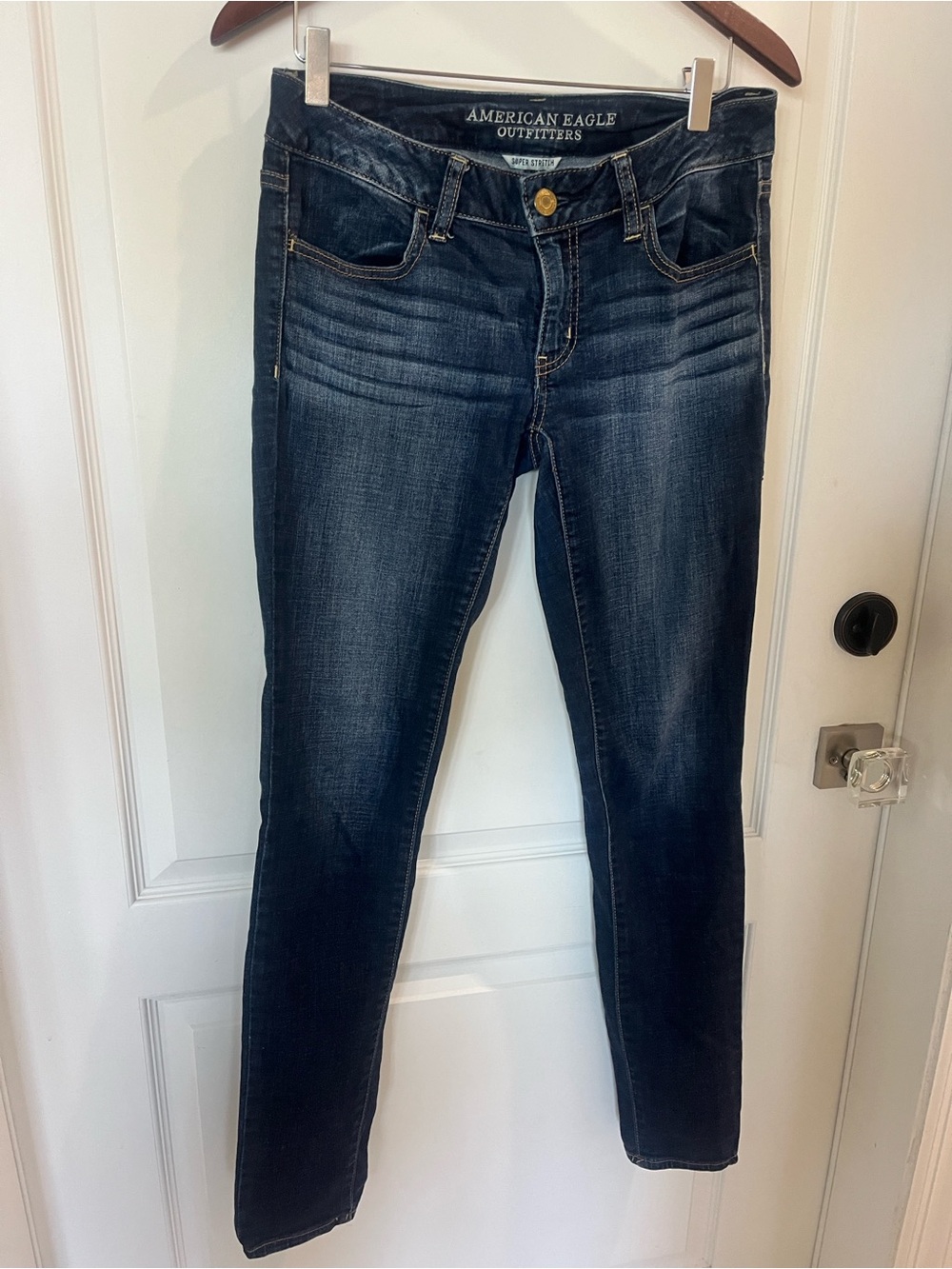 EUC American Eagle super stretch dark wash skinny jegging jeans size 6 long